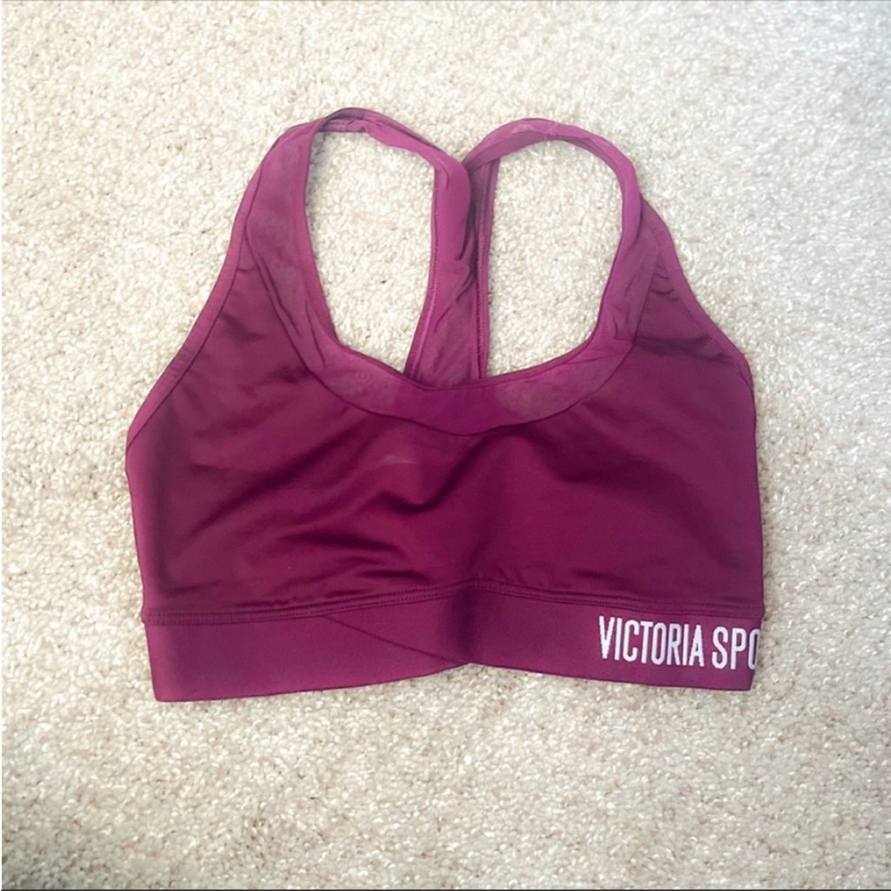 Super cute Victoria secrets sports bra xs